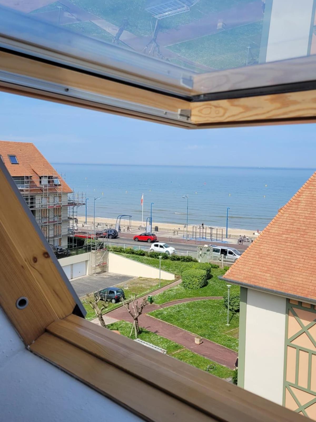 "Mon Evidence!" Magnifique Appartement Vue Mer Et Acces Direct A La Plage Villers-sur-Mer Extérieur photo